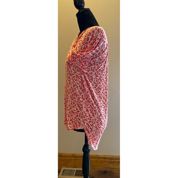 Women's T Shirt Blouse Size ? Medium to Large No Tags + Stretch Pink Red Hearts - Picture 4 of 8